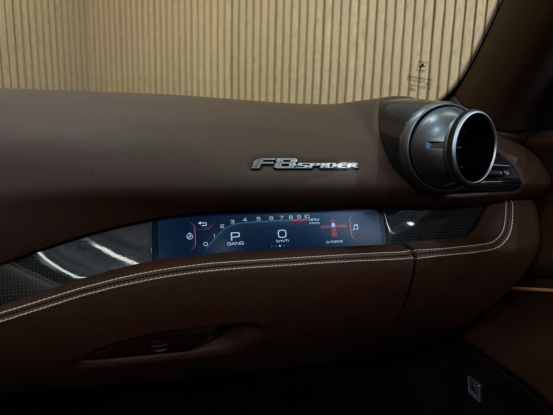 FERRARI F8 Spider *TAILOR MADE* Verde Masoni-image-23