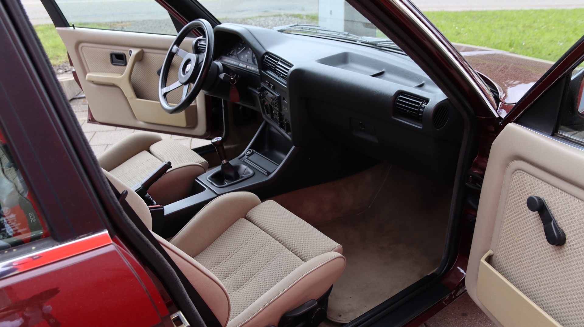 BMW 320i, Liebhaberauto im Alpina Style-image-8