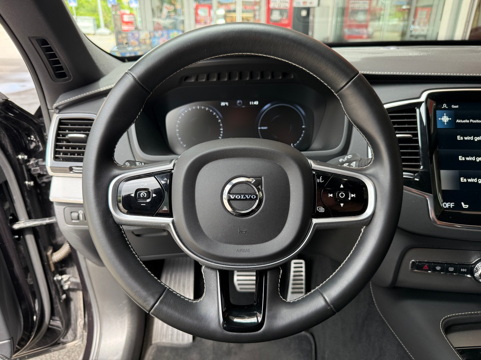 VOLVO XC90 T8 TE eAWD R-Design Geartronic-image-4