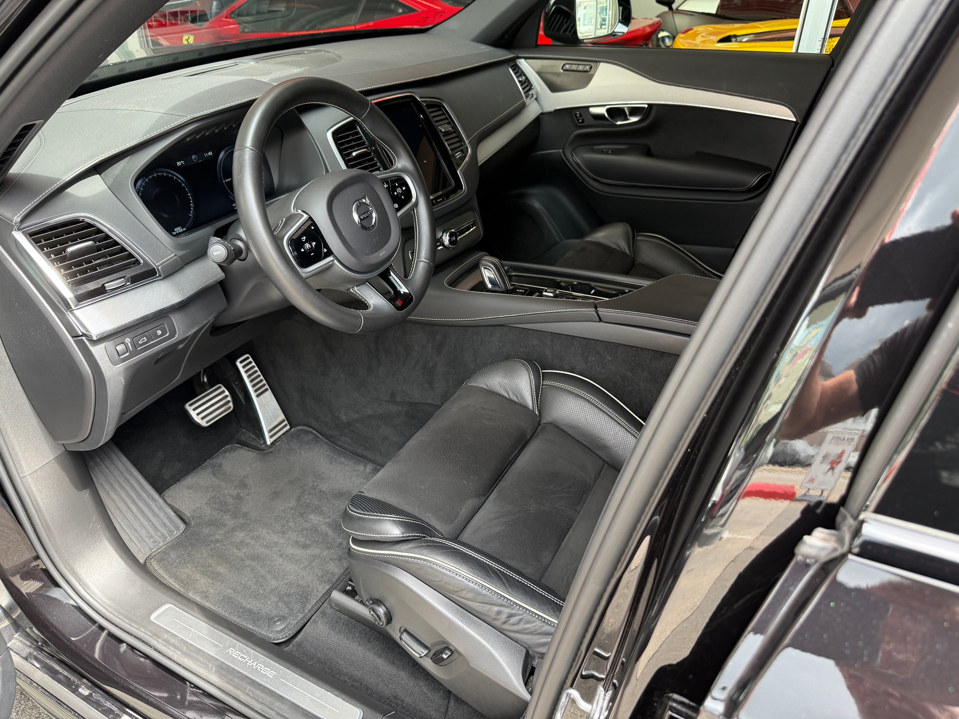 VOLVO XC90 T8 TE eAWD R-Design Geartronic-showroom-element-3