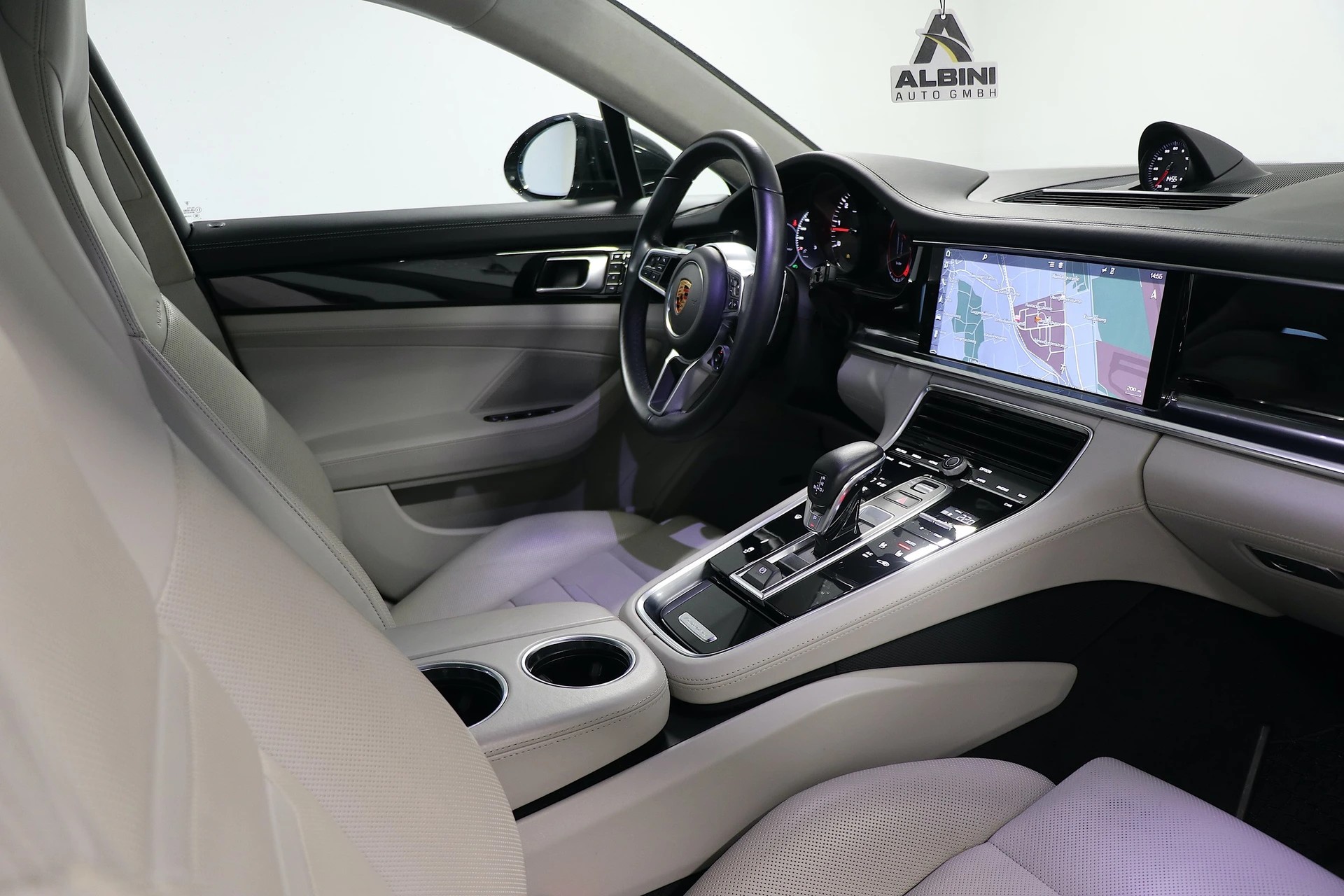 PORSCHE Panamera 4S Diesel PDK-image-12