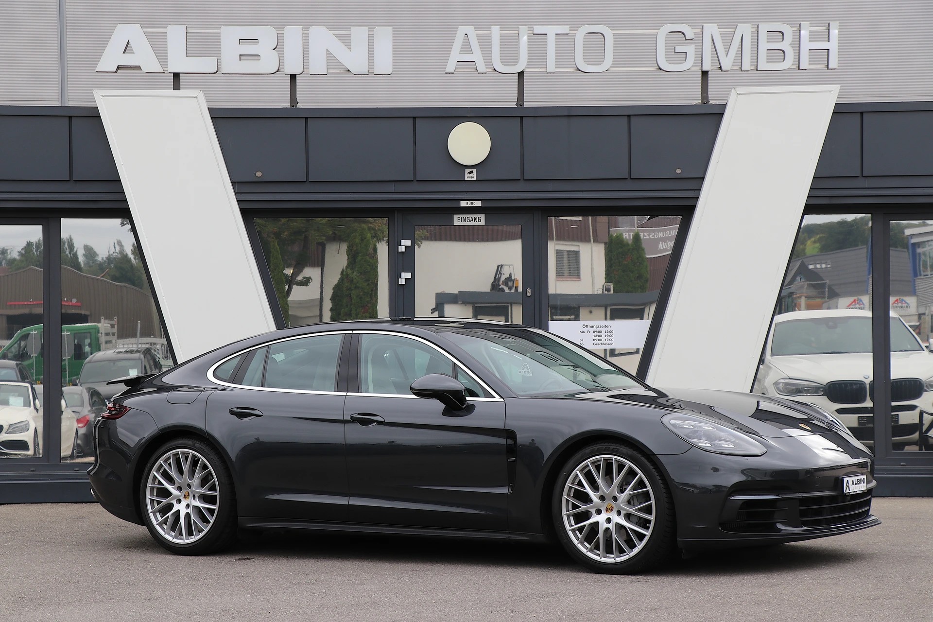 PORSCHE Panamera 4S Diesel PDK-image-1