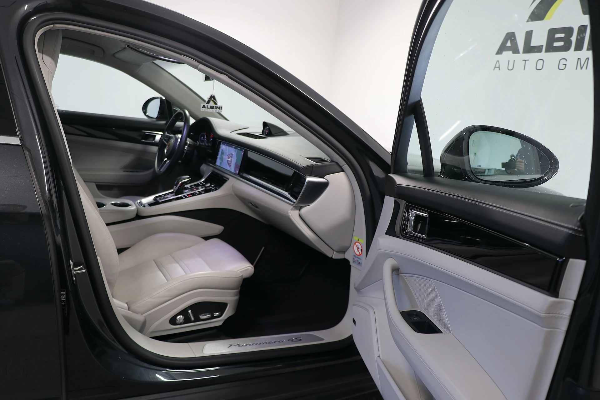 PORSCHE Panamera 4S Diesel PDK-image-10