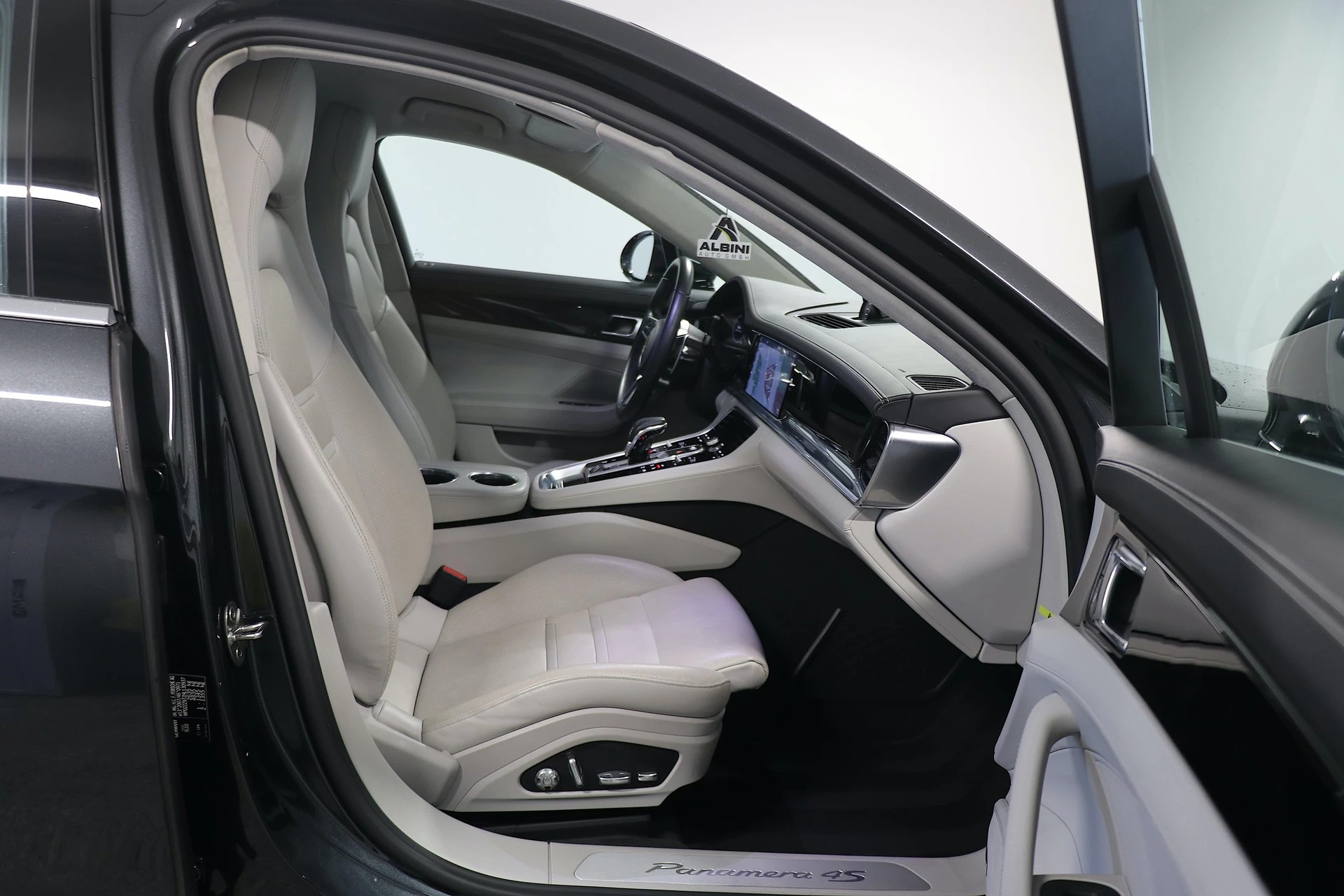 PORSCHE Panamera 4S Diesel PDK-image-11