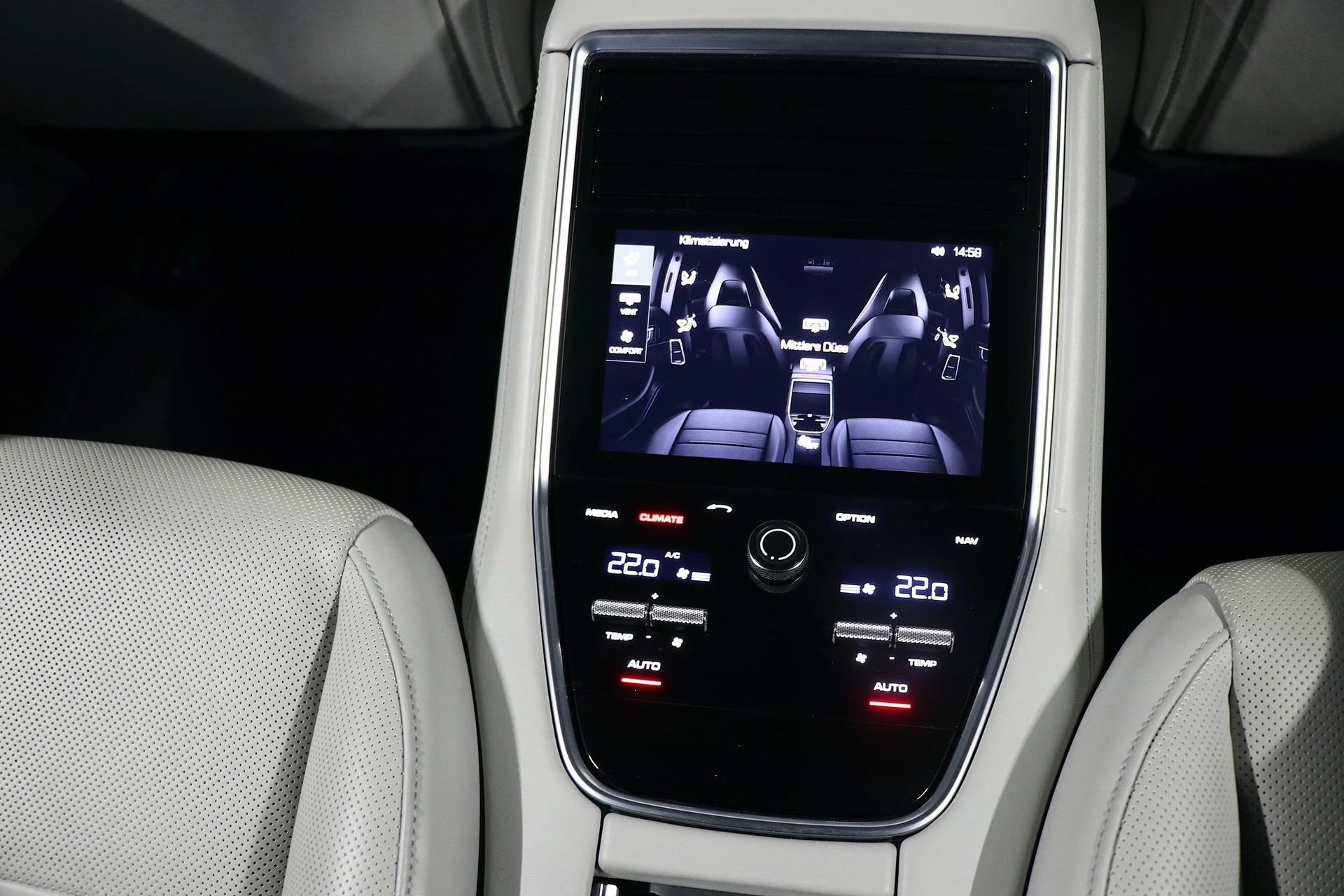 PORSCHE Panamera 4S Diesel PDK-image-15