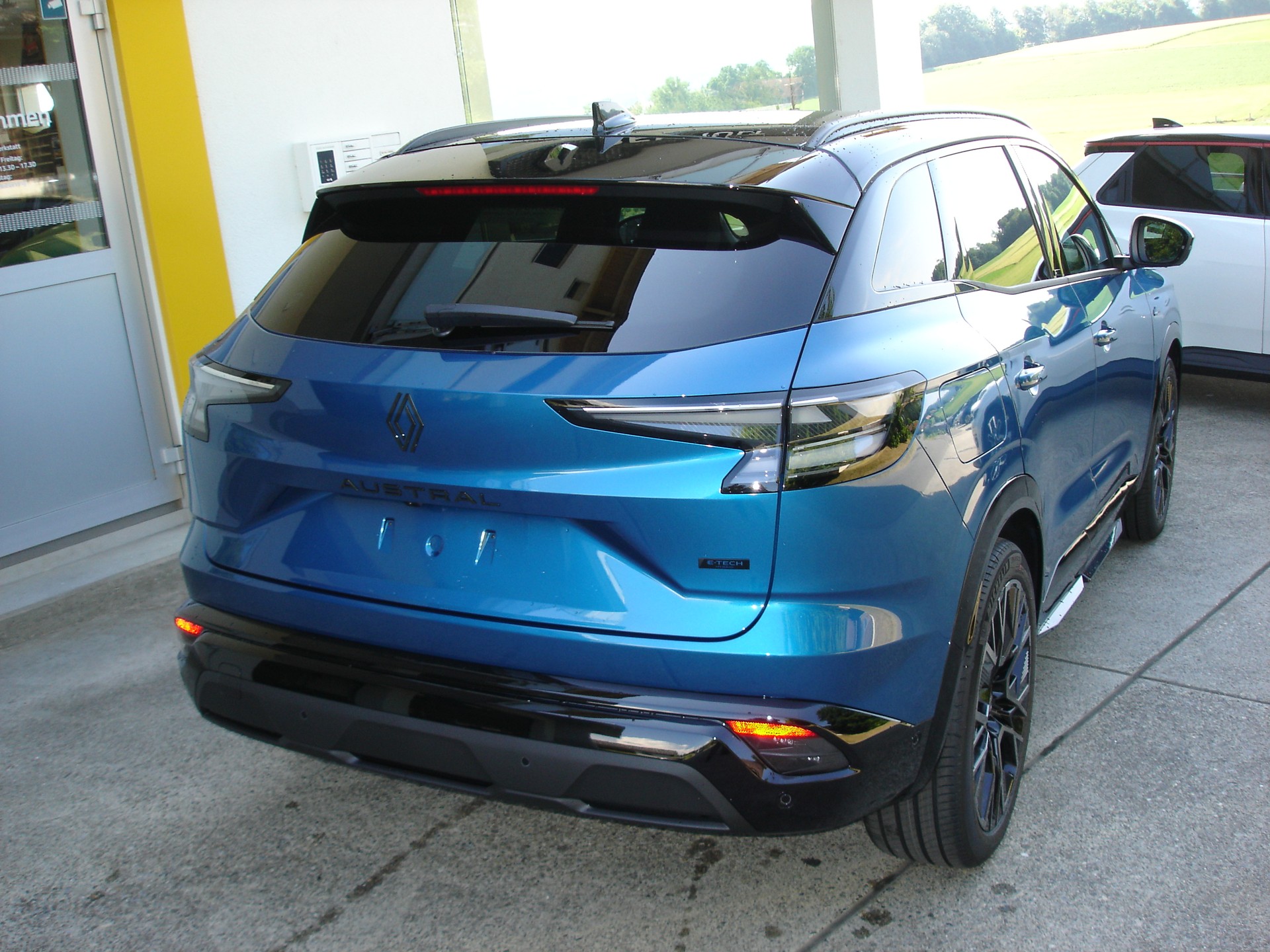 RENAULT Austral 1.2 HEV 200 esprit Alpine A-image-3