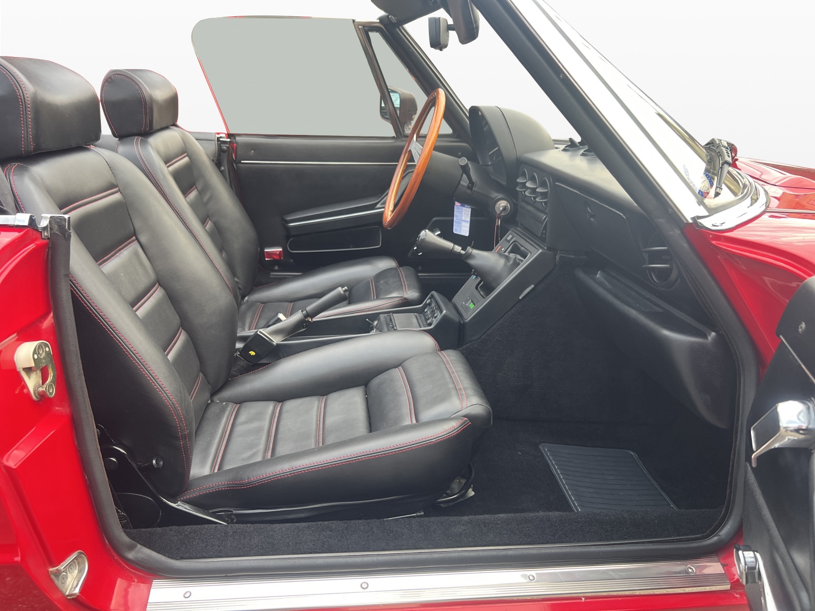 ALFA ROMEO Spider 2.0-image-15