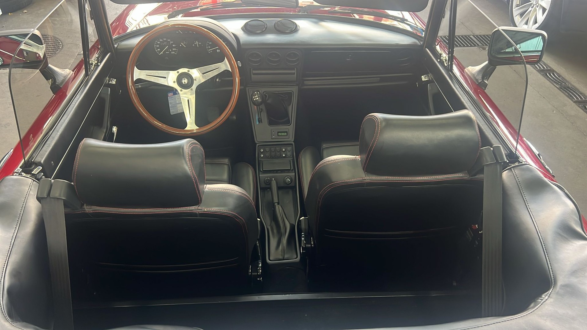 ALFA ROMEO Spider 2.0-image-13