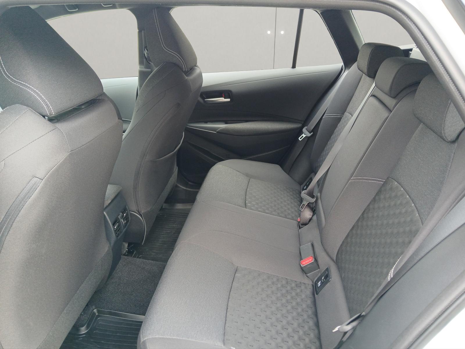 TOYOTA Corolla Touring Sports 1.8 HSD Comfort-image-9