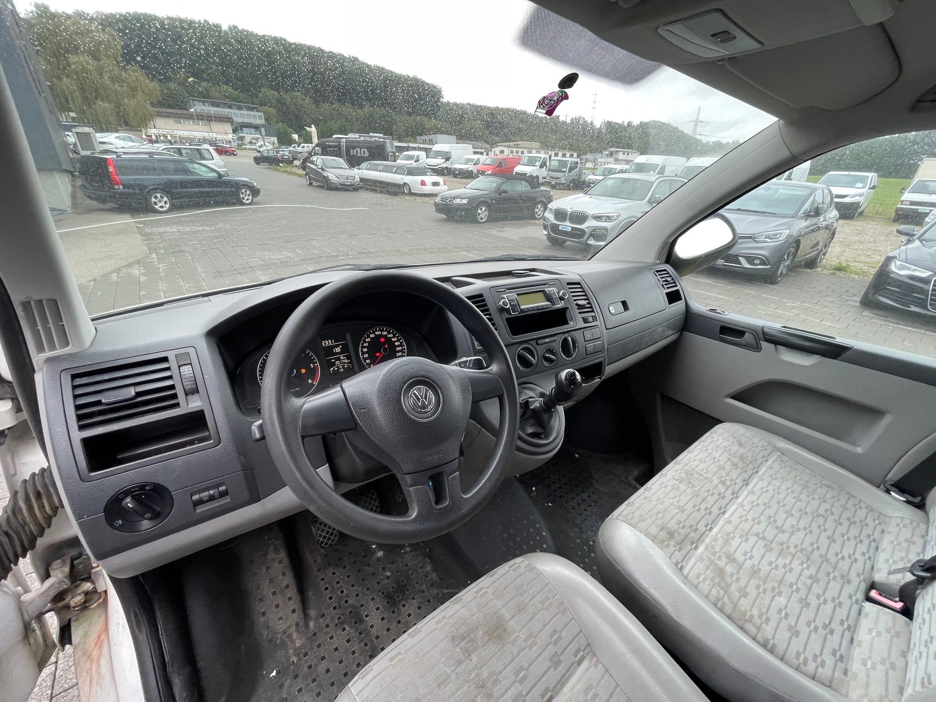 VW T5 2.0 TDI-image-8