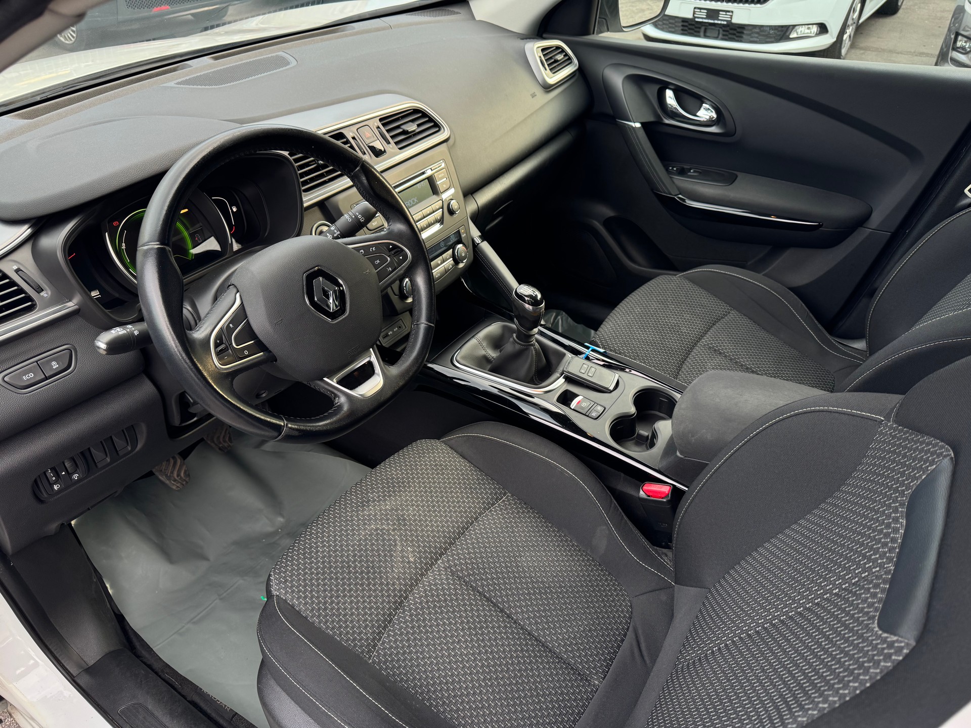 RENAULT Kadjar 1.2 16V Turbo Swiss Edition-image-10