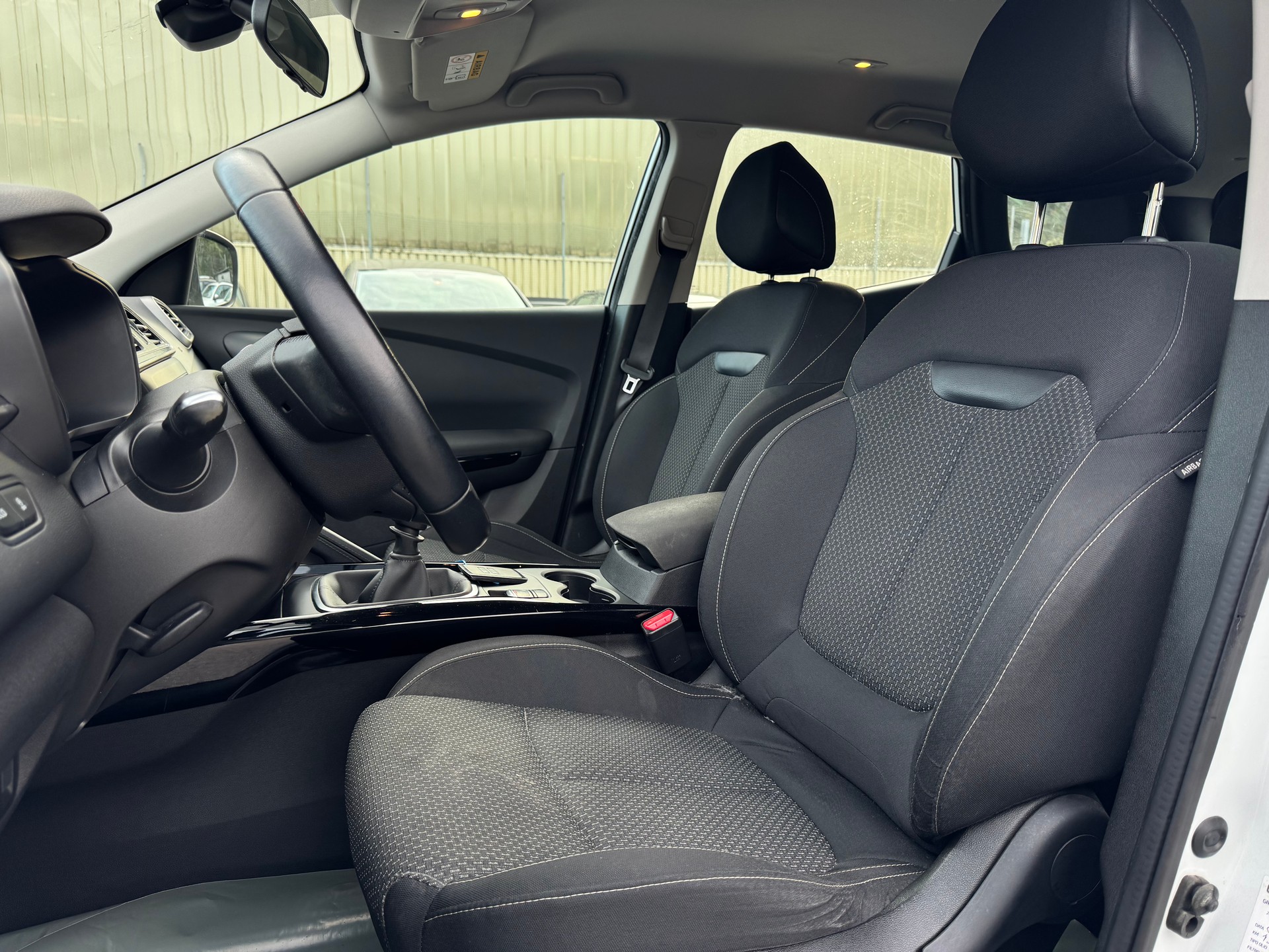 RENAULT Kadjar 1.2 16V Turbo Swiss Edition-image-9