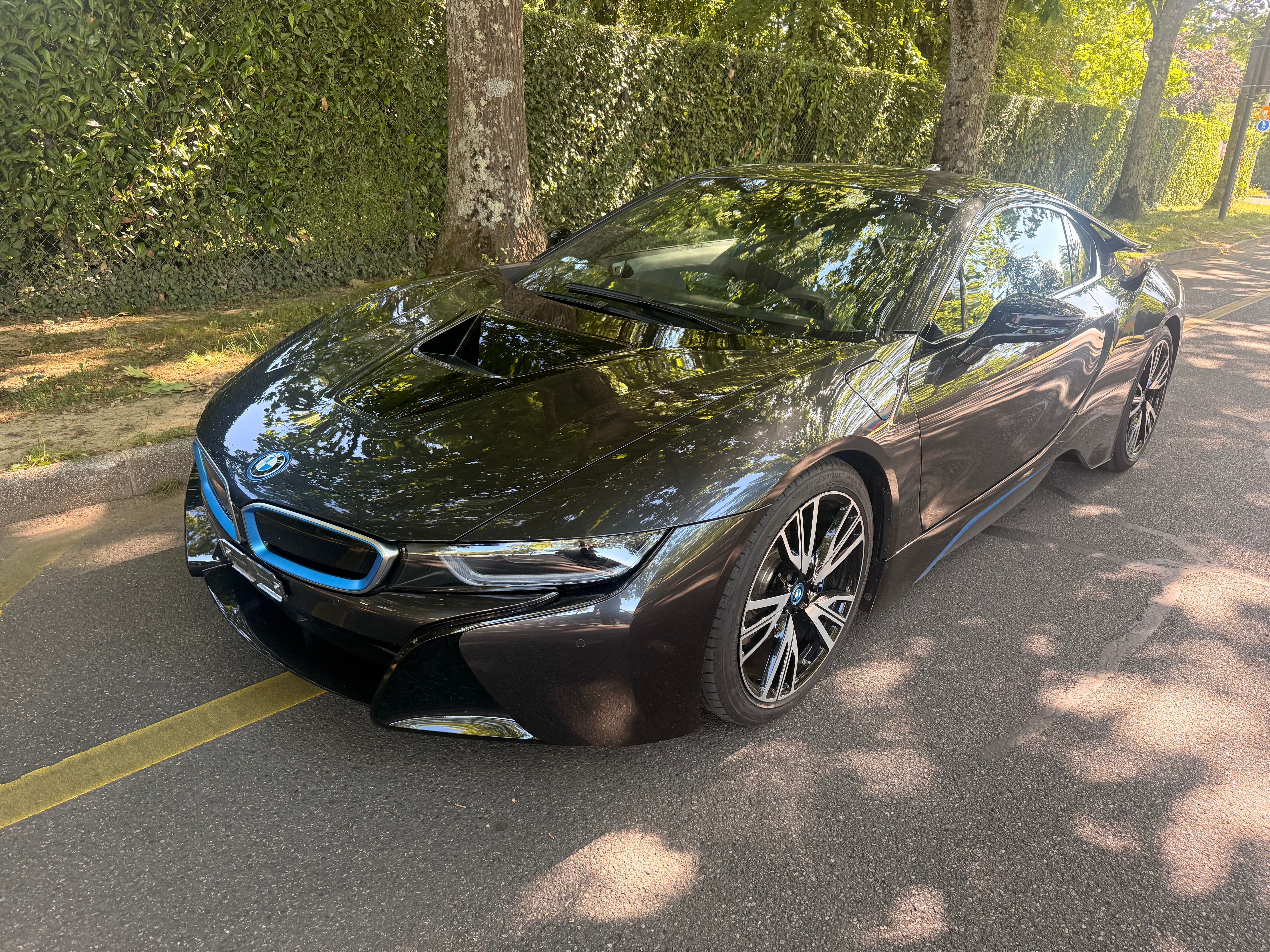 Car photo