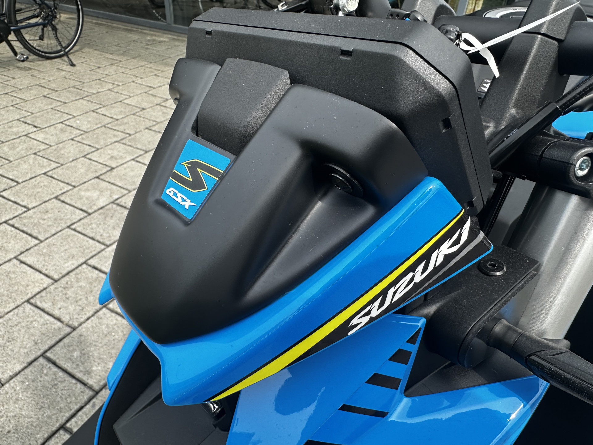 SUZUKI GSX-8S EVO-showroom-element-3
