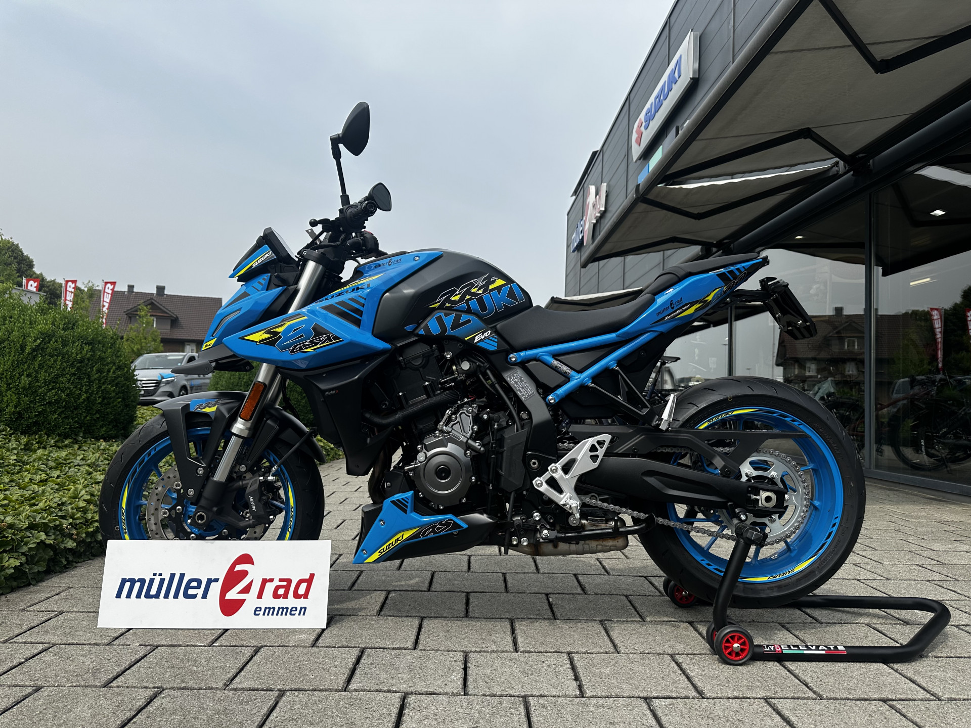 SUZUKI GSX-8S EVO