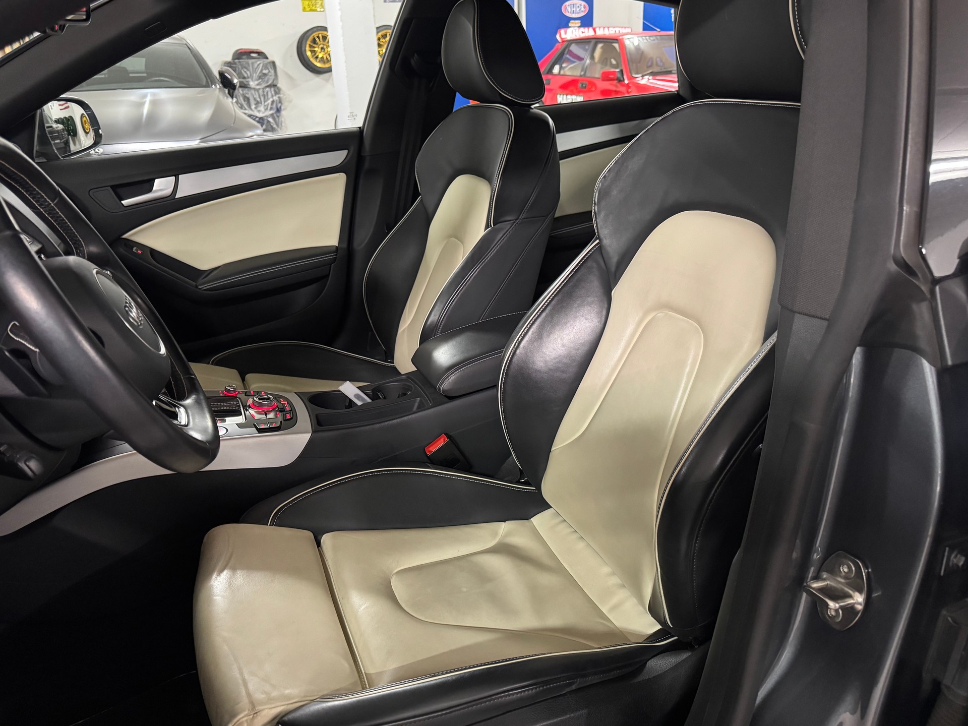 AUDI A5 Sportback 3.0 TDI quattro S-tronic S-Line-image-11