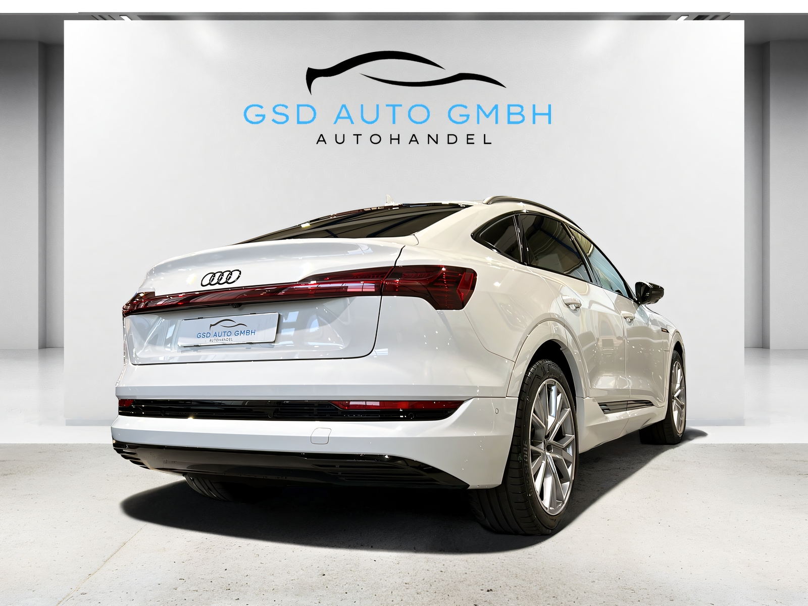 AUDI e-tron 55 Sportback Advanced Black Edition qu*Panodach,AHK,Werksgarantie bis 2026**-image-4