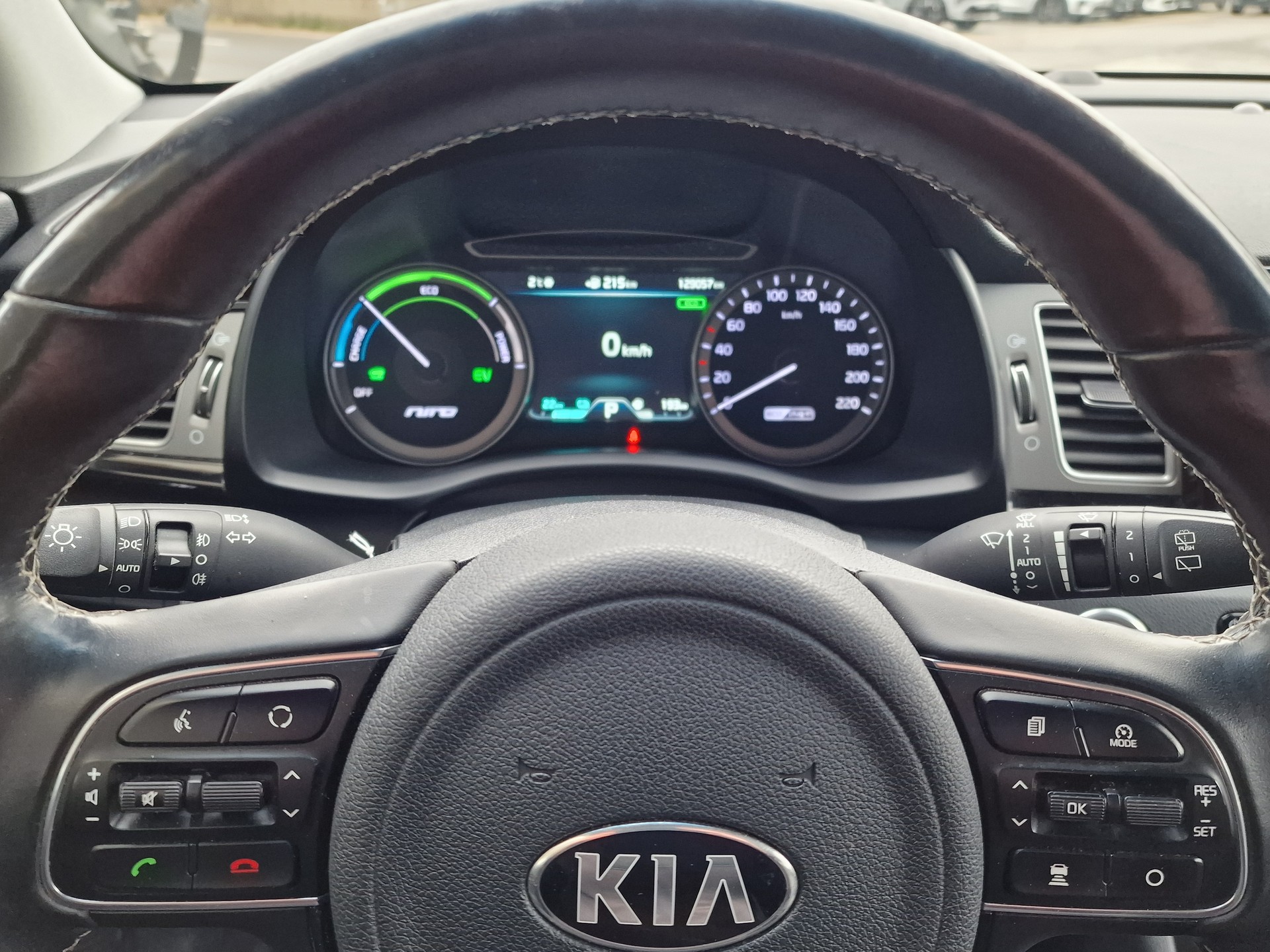 KIA Niro 1.6GDi Plug-in Hybrid DCT-image-9