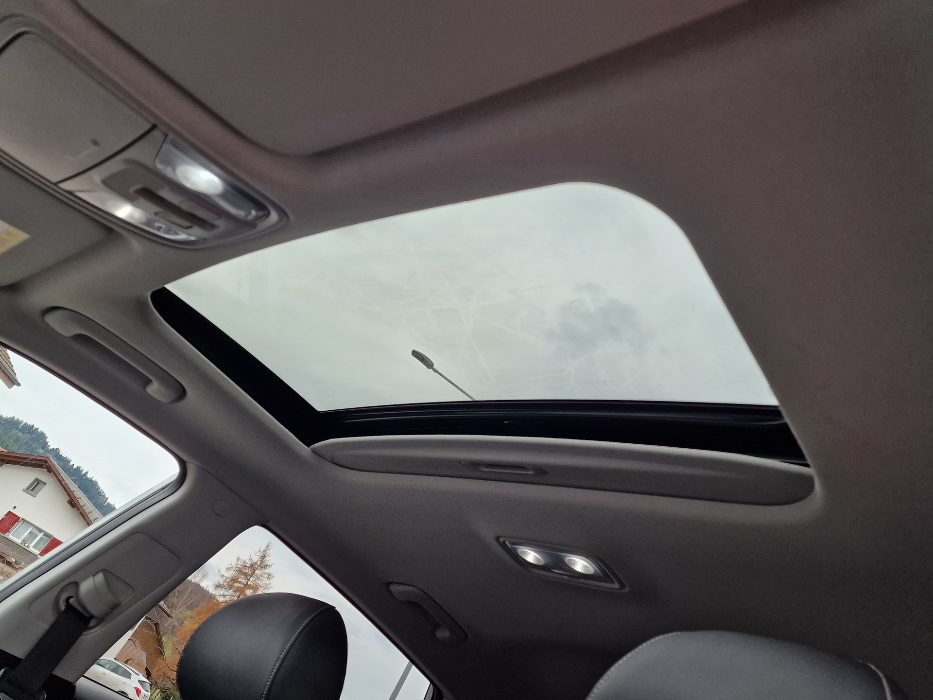 KIA Niro 1.6GDi Plug-in Hybrid DCT-image-18