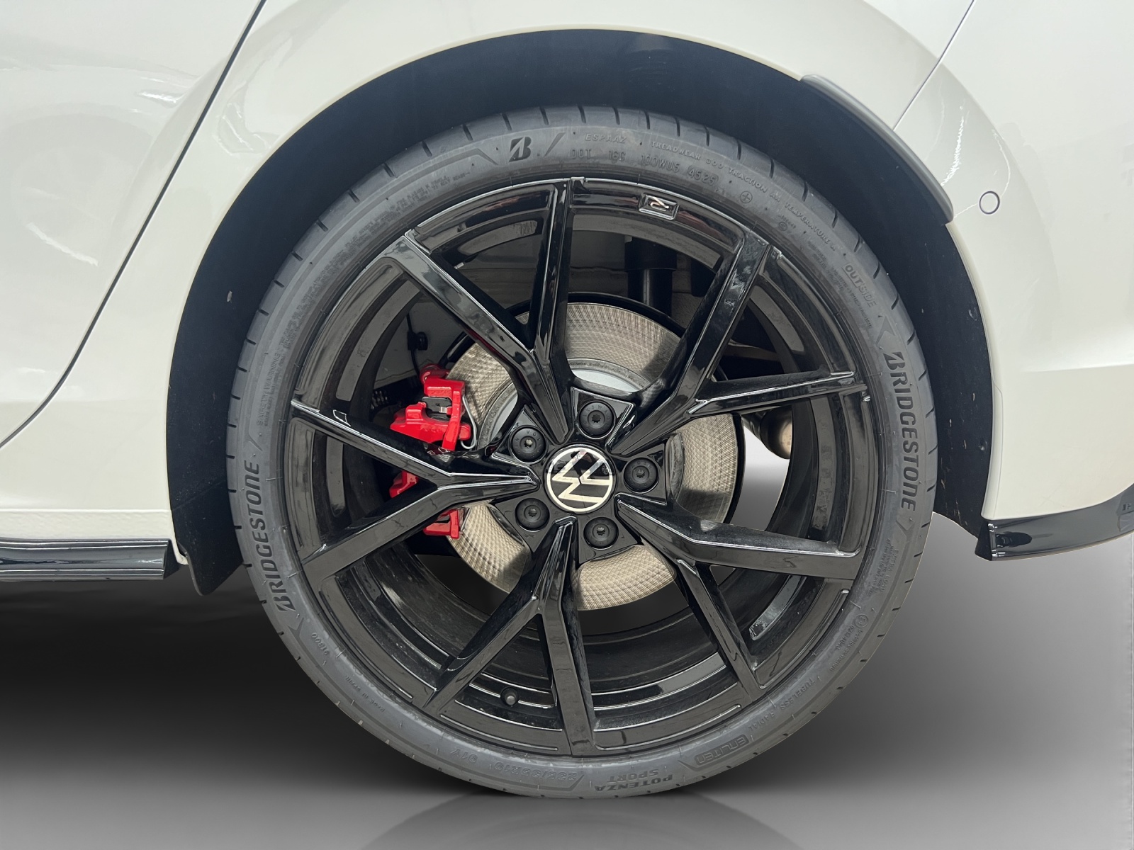 VW Golf 2.0 TSI GTI Clubsport DSG-image-13