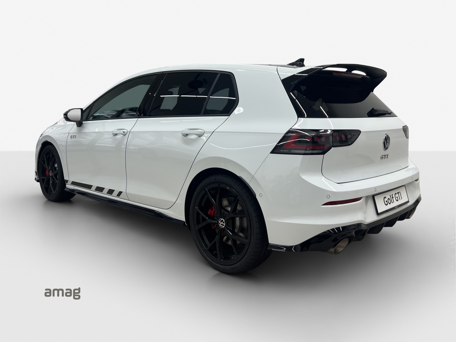 VW Golf 2.0 TSI GTI Clubsport DSG-image-2