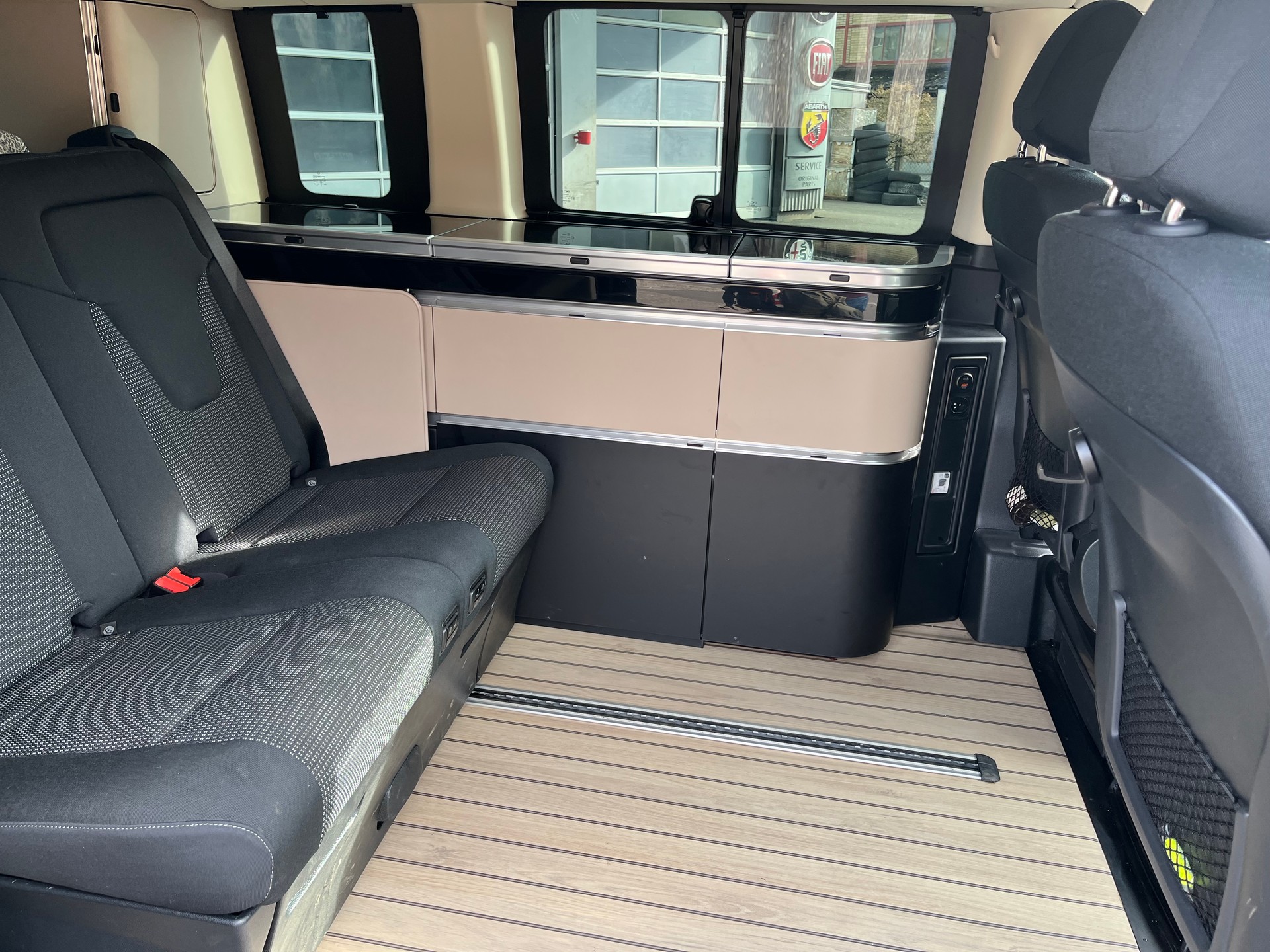MERCEDES-BENZ Marco Polo 250 d 4M Automat AMG LINE-image-14