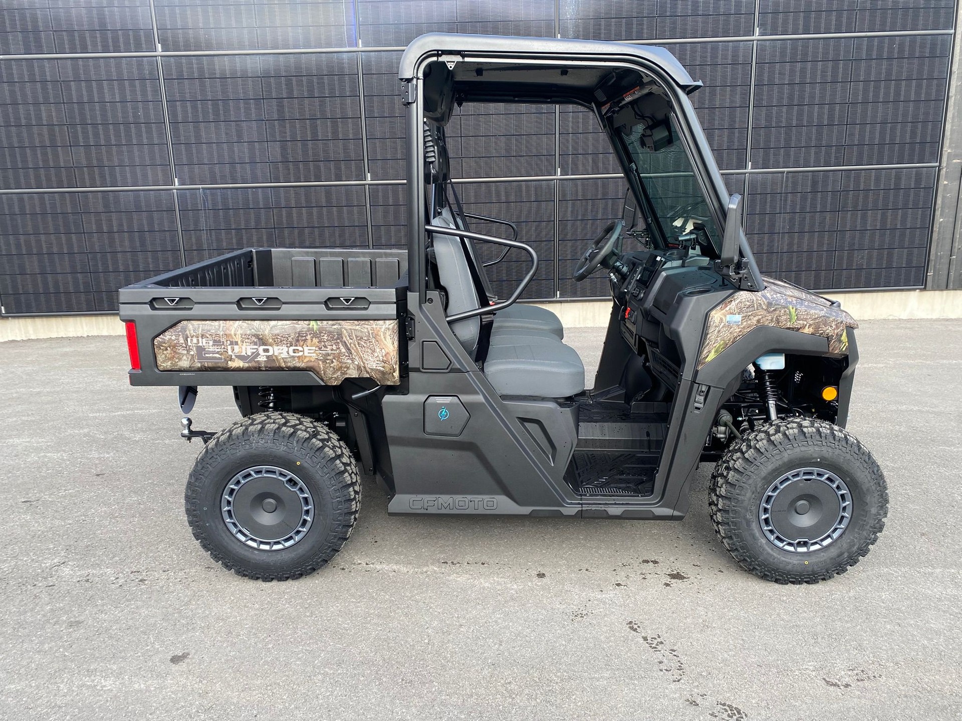 CF MOTO Uforce U6 EV-image-2