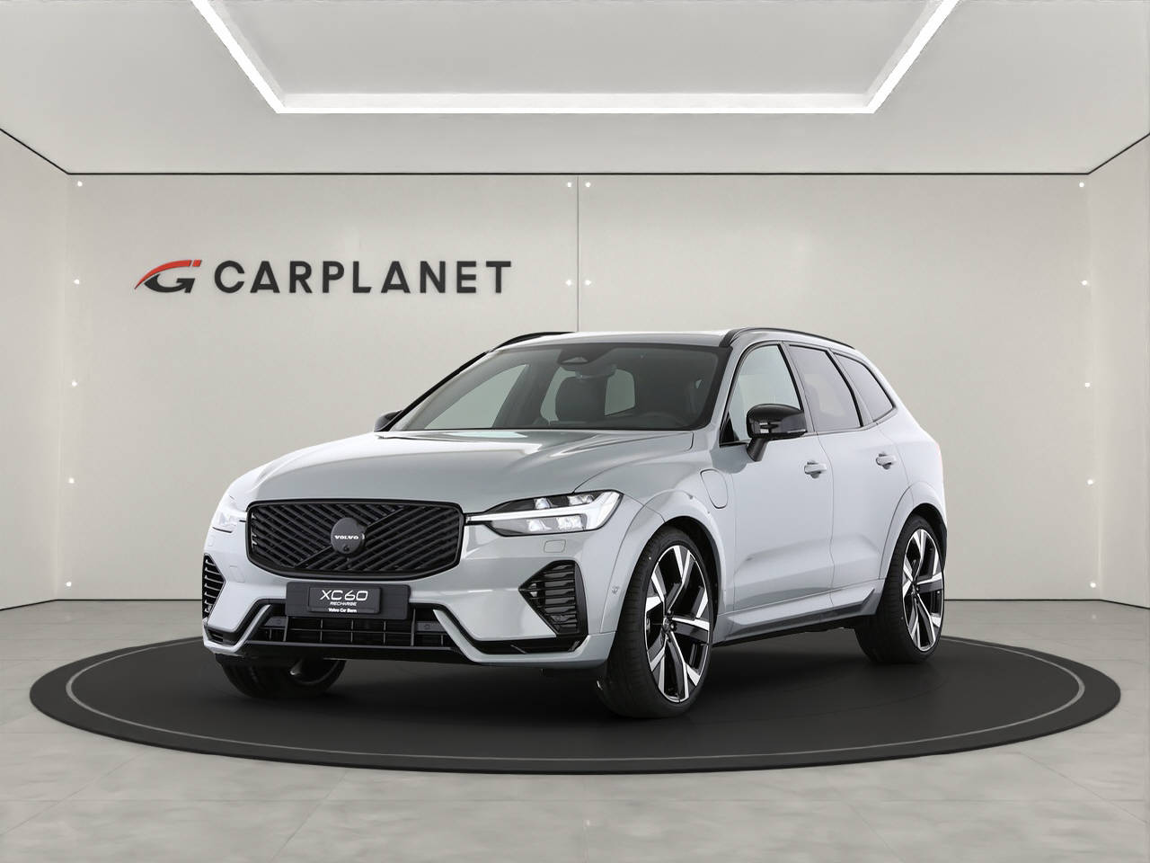 VOLVO XC60 2.0 T6 TE Black Edition eAWD-image-0