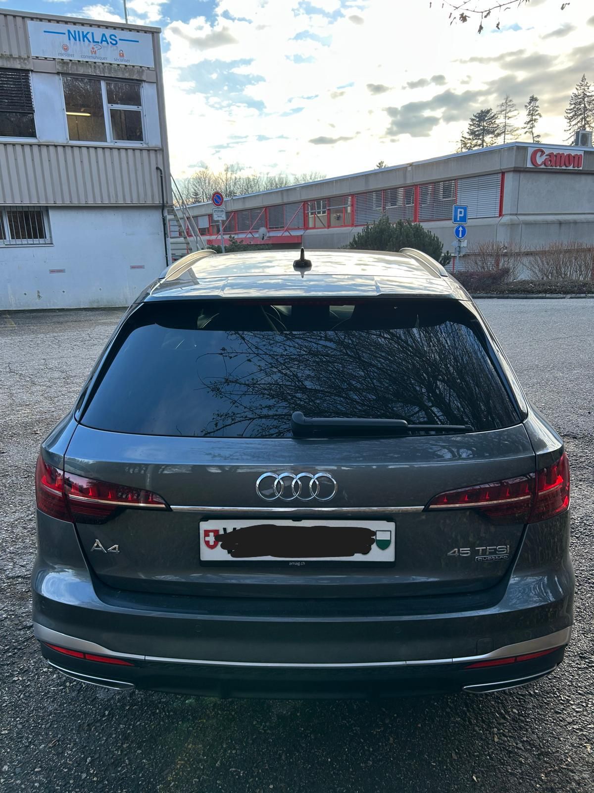 AUDI A4 Avant 45 TFSI advanced S-tronic quattro-image-5