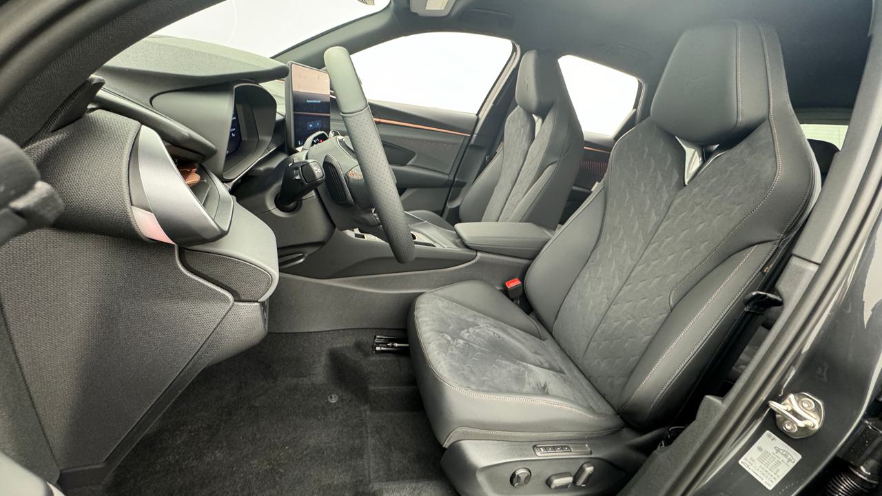 CUPRA Terramar 1.5 eHybrid DSG VZ-image-4