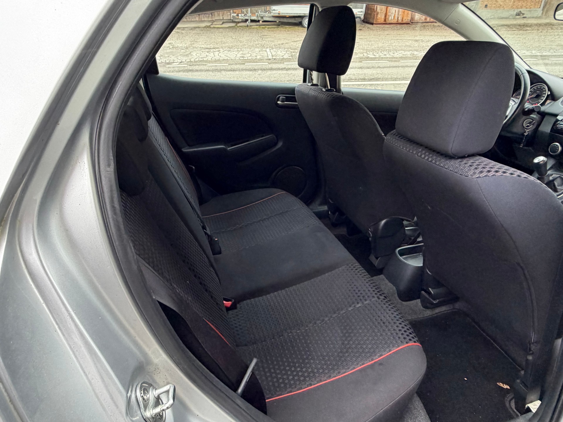 MAZDA 2 1.5i 16V Sport-image-9