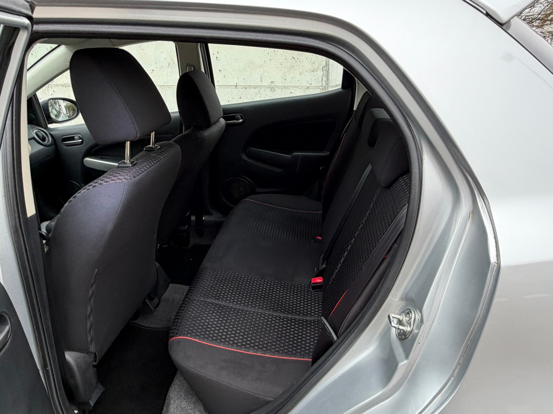 MAZDA 2 1.5i 16V Sport-image-11