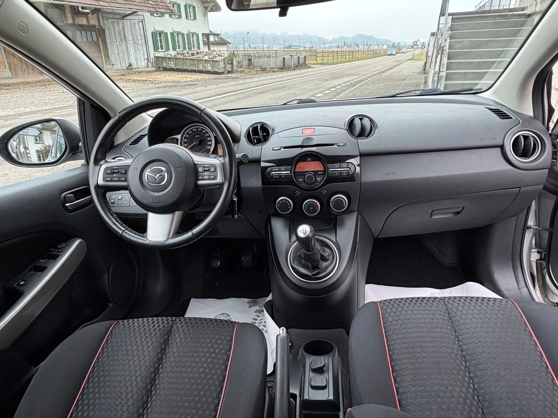 MAZDA 2 1.5i 16V Sport-image-10