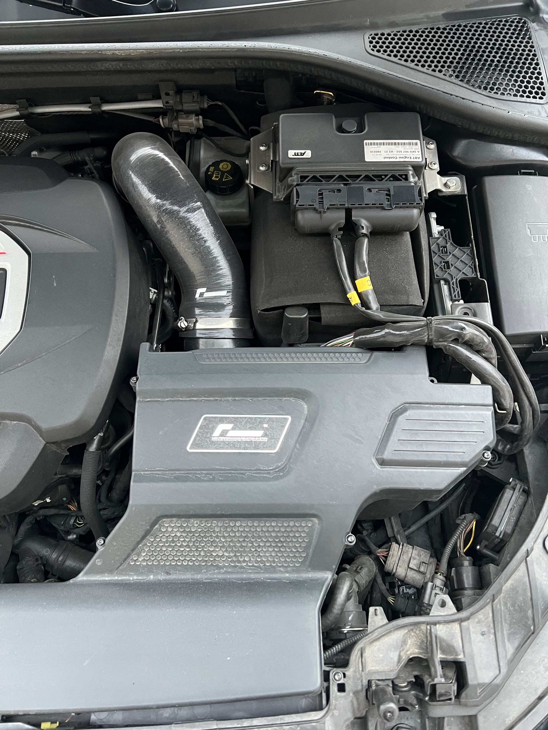 AUDI ABT S3 Sportback 2.0 TFSI quattro S-tronic-image-15