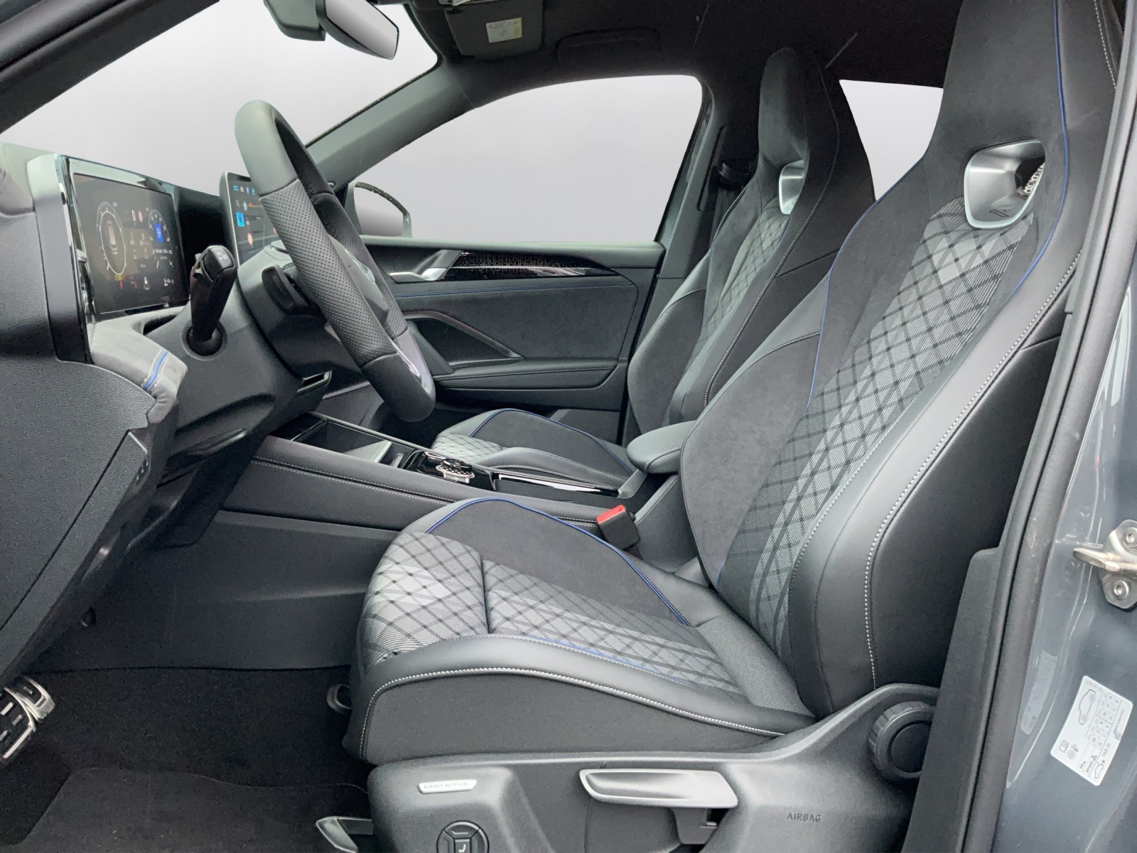 VW Tiguan 2.0 TSI DSG R-Line 4Motion-image-9