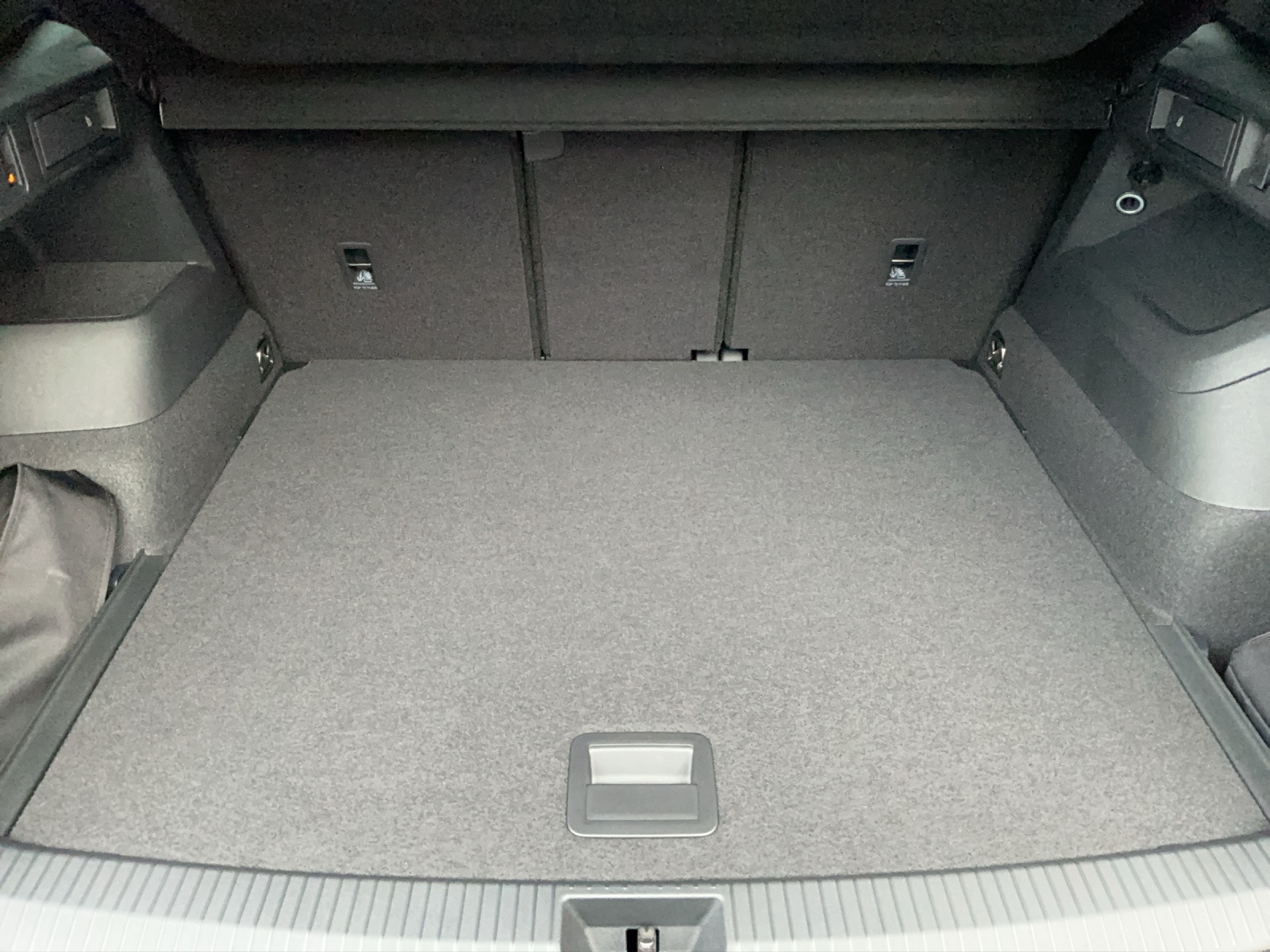 VW Tiguan 2.0 TSI DSG R-Line 4Motion-image-11