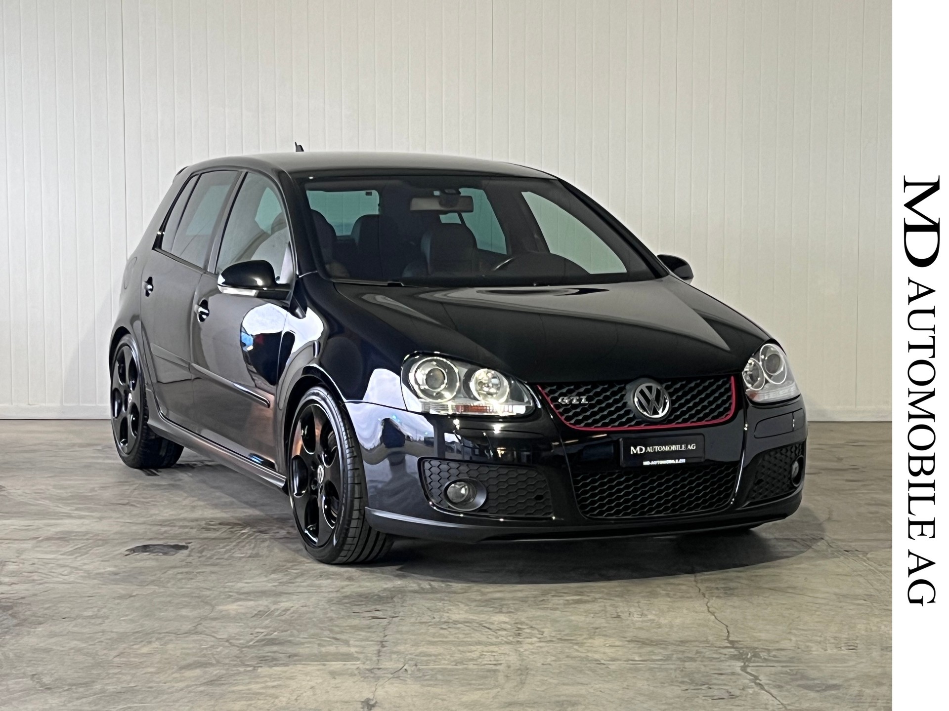 VW Golf 2.0 TFSI GTI-image-0