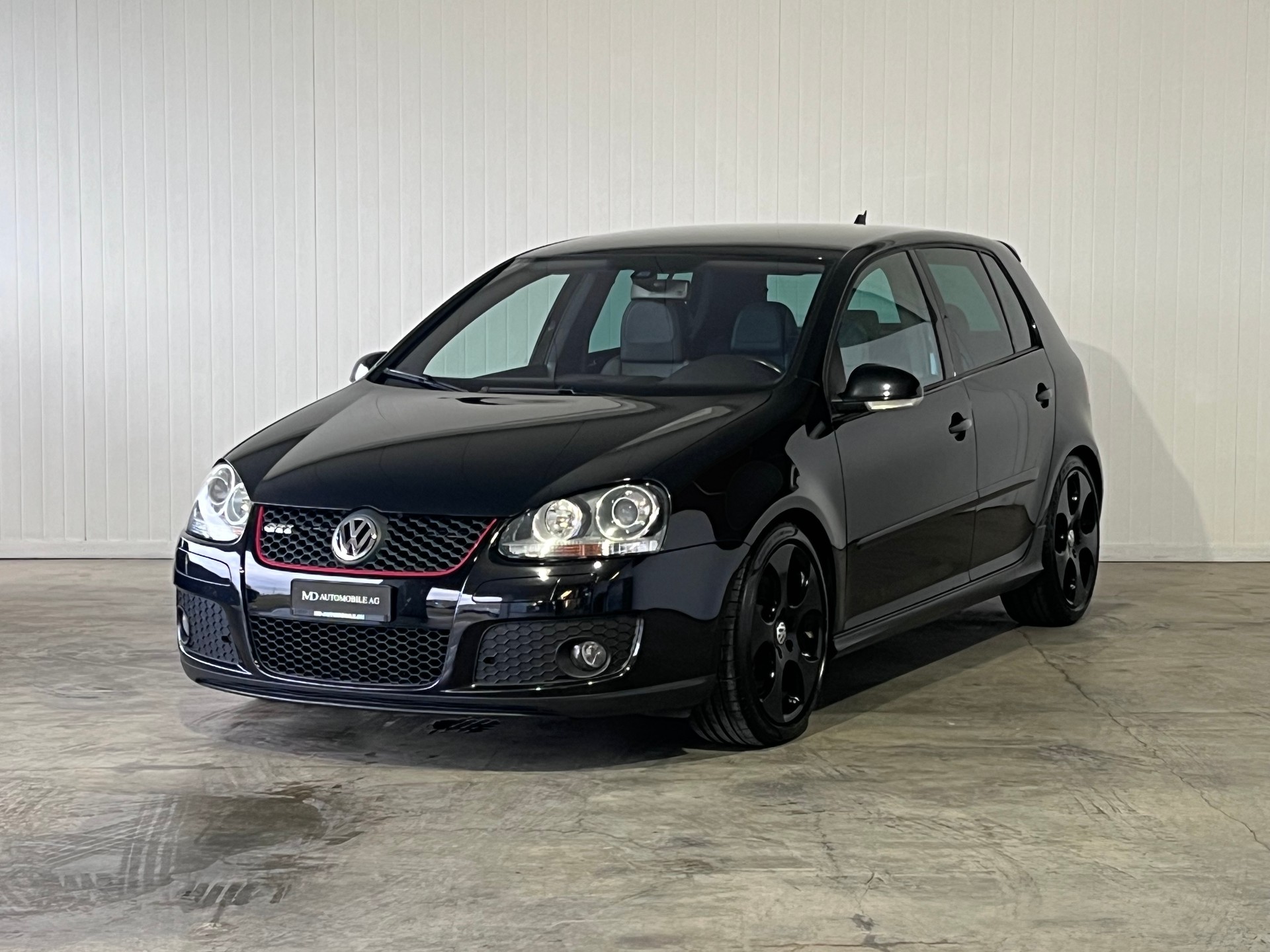 VW Golf 2.0 TFSI GTI-image-4