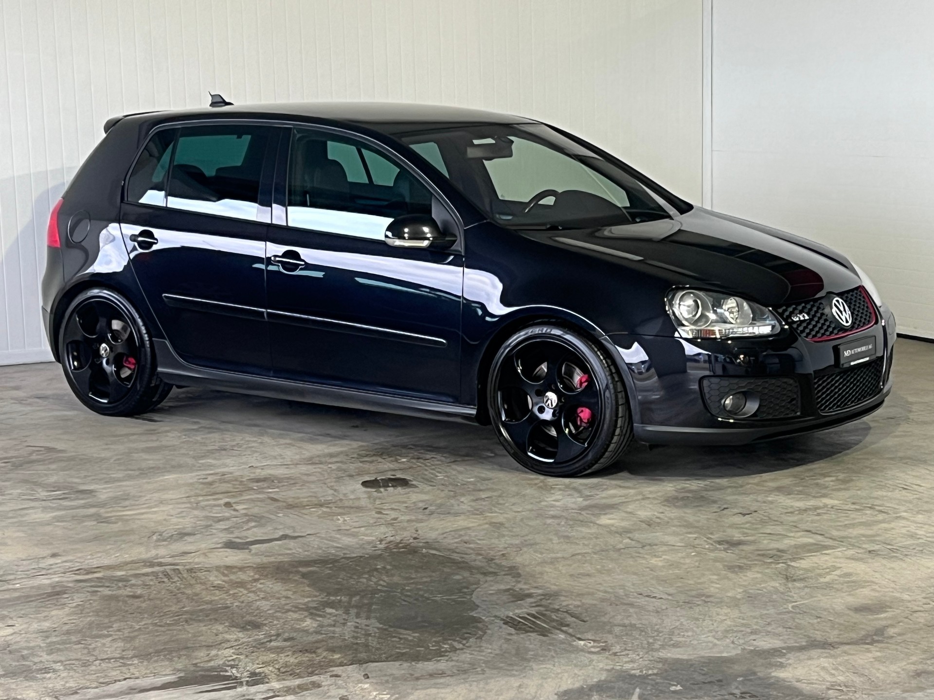 VW Golf 2.0 TFSI GTI-image-1