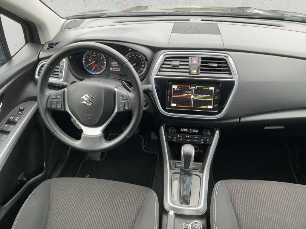 SUZUKI SX4 S-Cross 1.4 T Compact+ 4x4-image-10