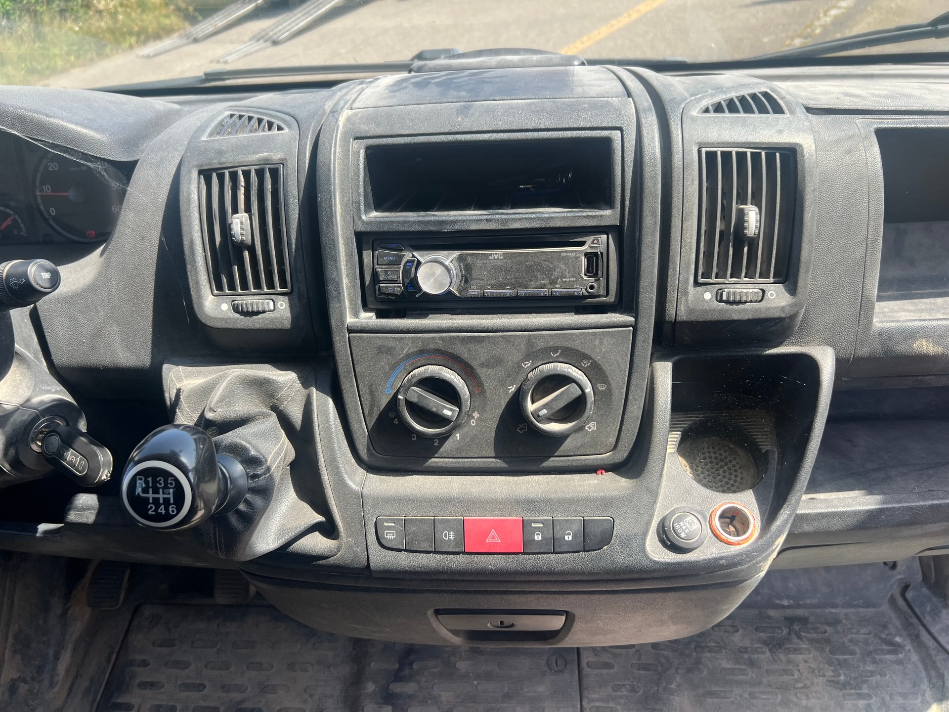 CITROEN Jumper 2.2 HDi 14Q-image-8