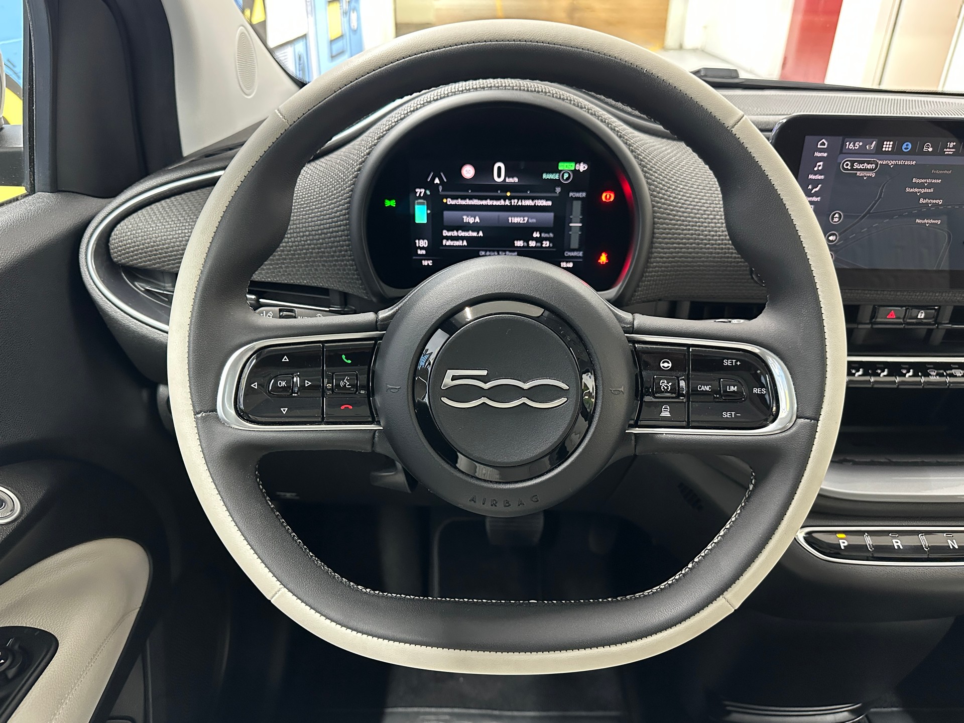 FIAT 500 electric 87 kW La Prima-image-10