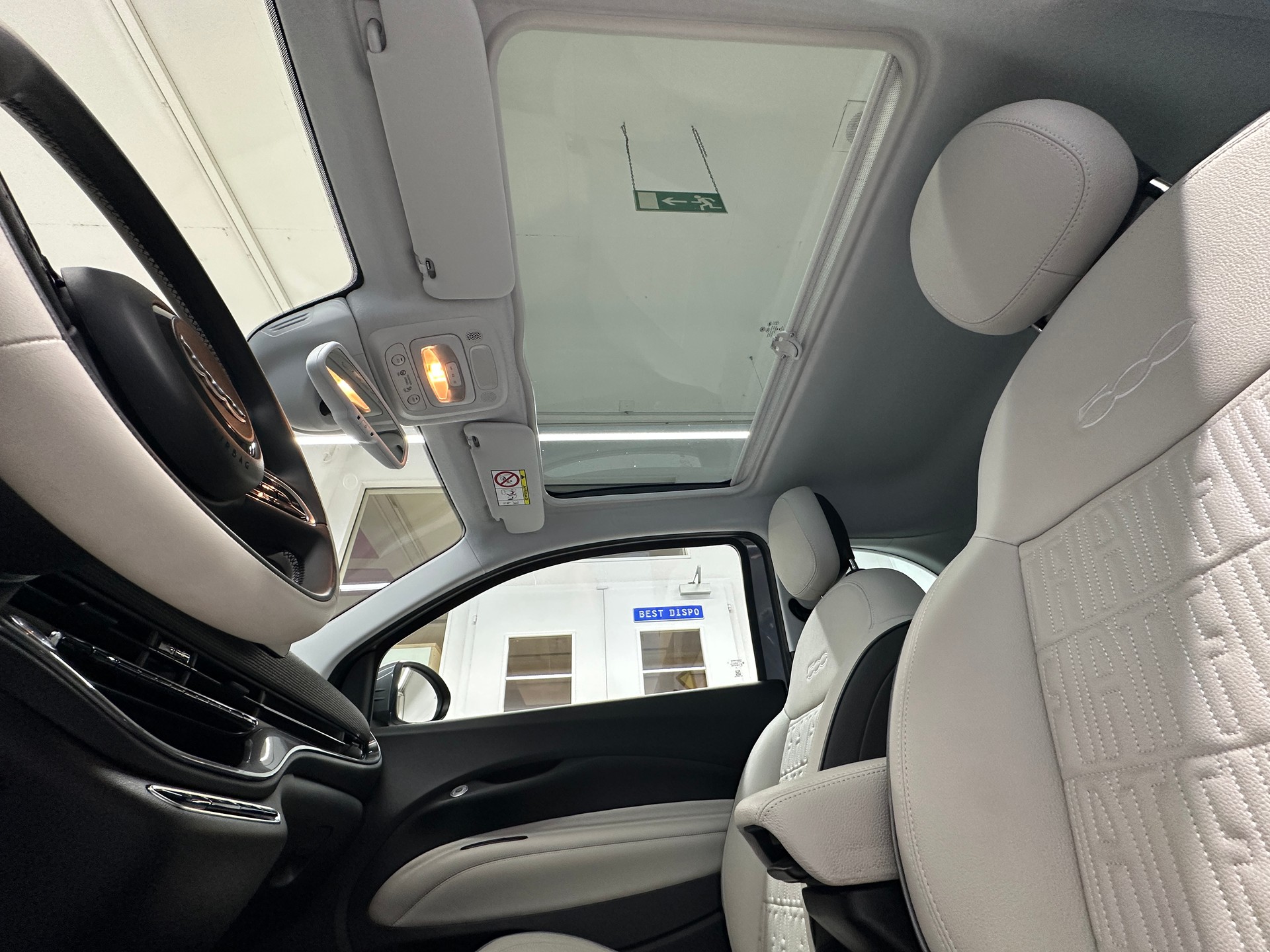 FIAT 500 electric 87 kW La Prima-image-12