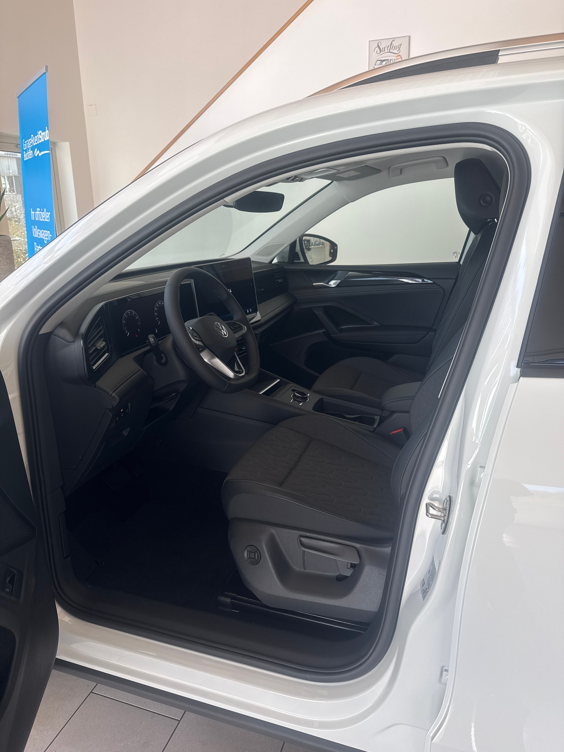 VW Tiguan 2.0 TSI Life United DSG 4motion-image-3