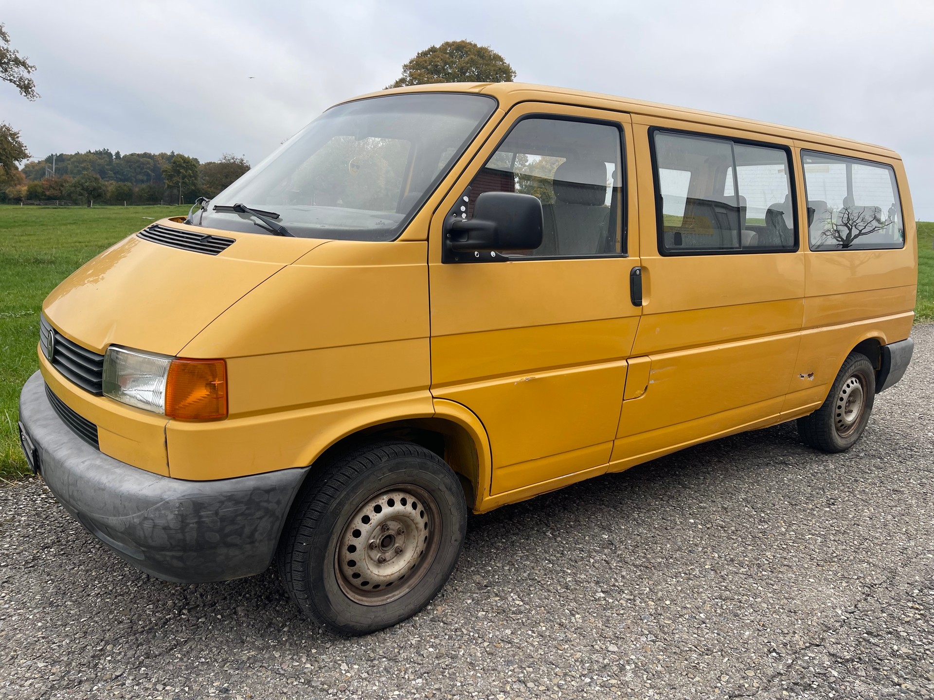 VW T4 Caravelle 2.5 GL ABS 11 places-image-1