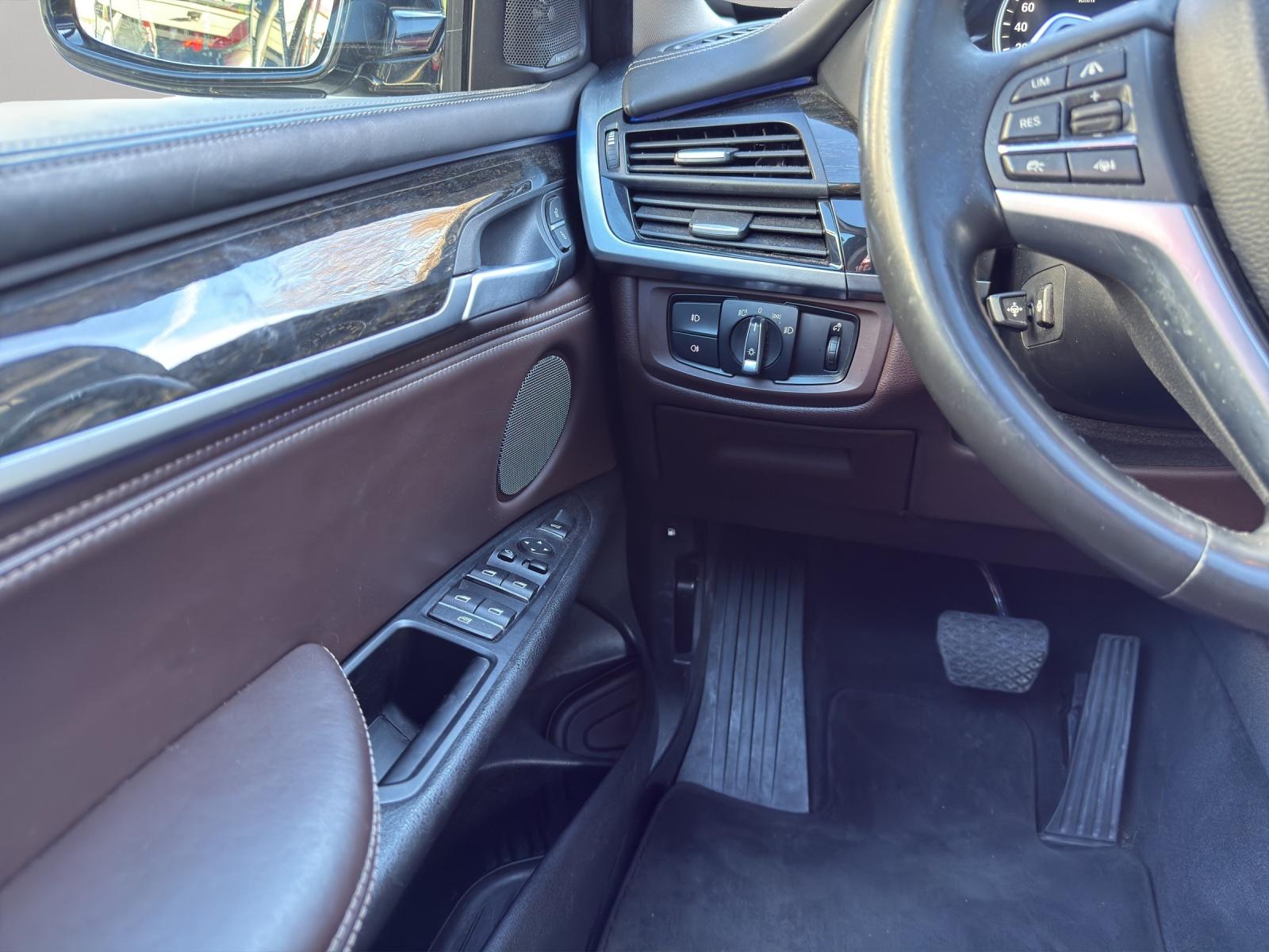 BMW X5 40e xDrive paddles-image-5