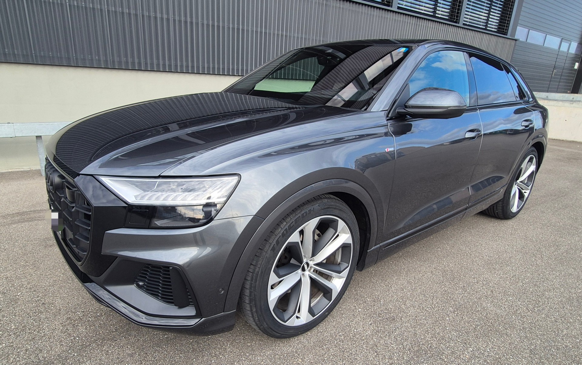 AUDI Q8 50 TDI quattro S-Line, AHK, IsoGlas, bel. Sitze, Standheizung, Headup, Pano, 8Fach Räder, Auto wie NEU-image-6