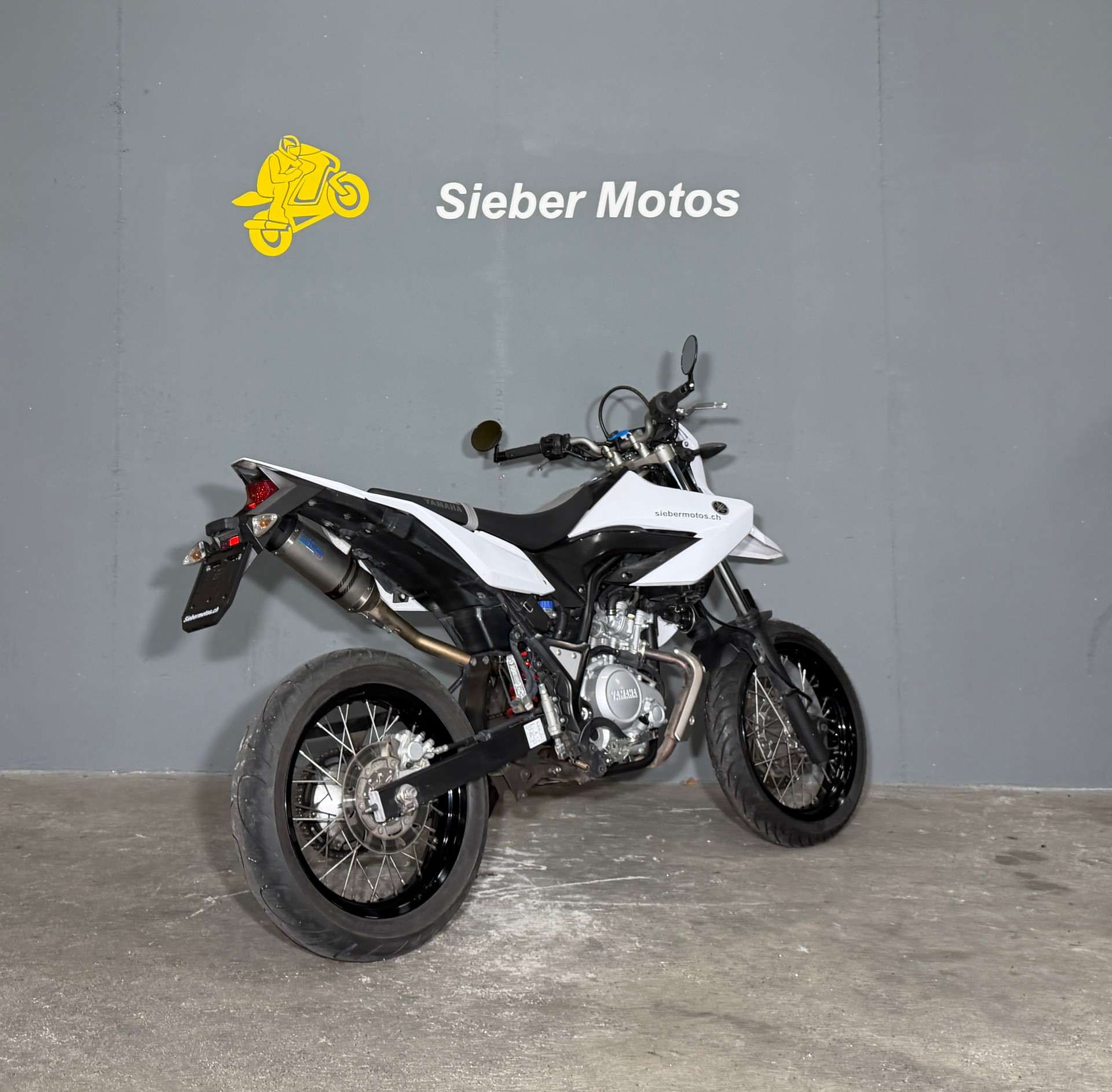 YAMAHA WR 125 X-showroom-element-3