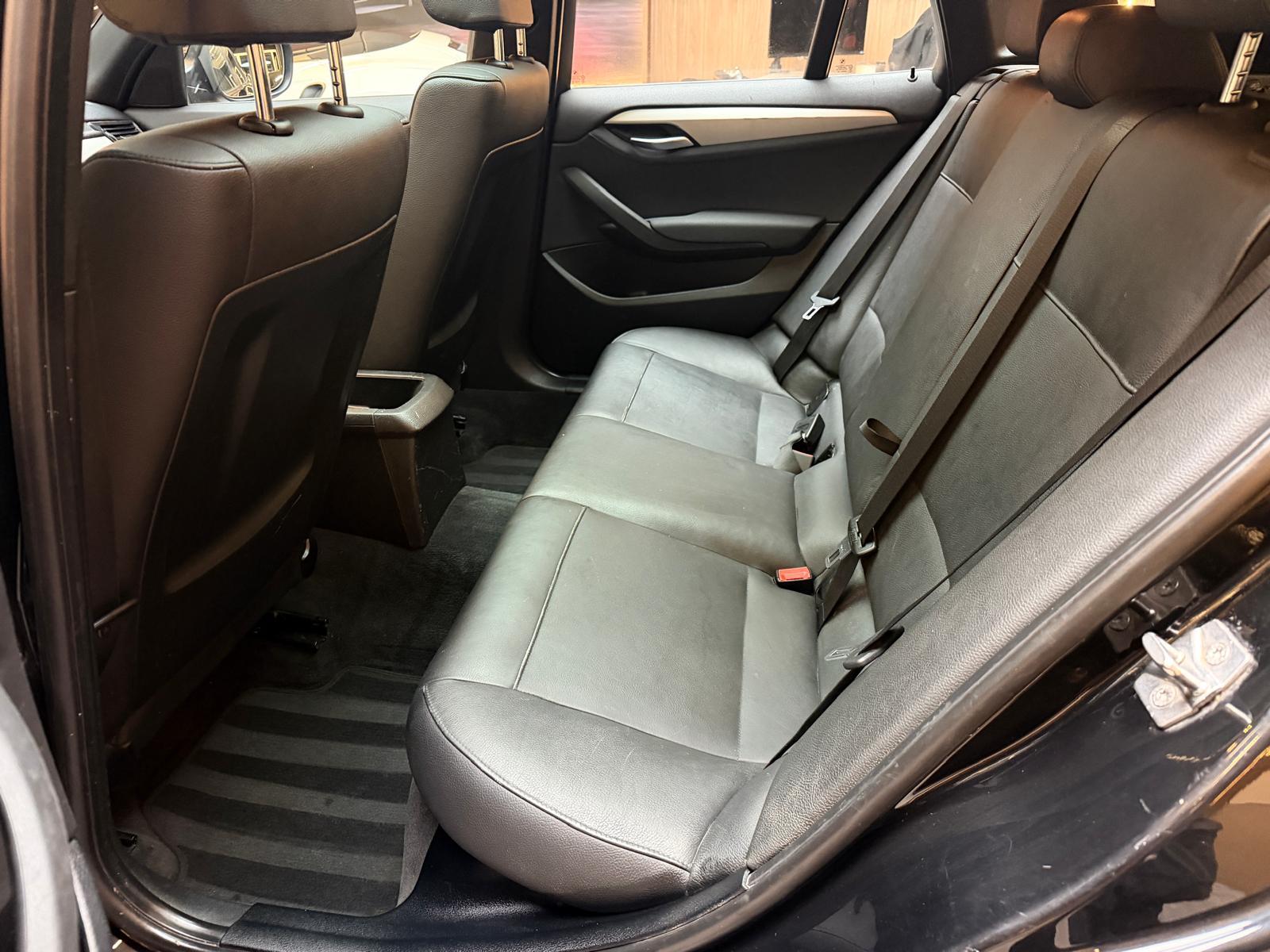 BMW X1 20d xDrive-image-17
