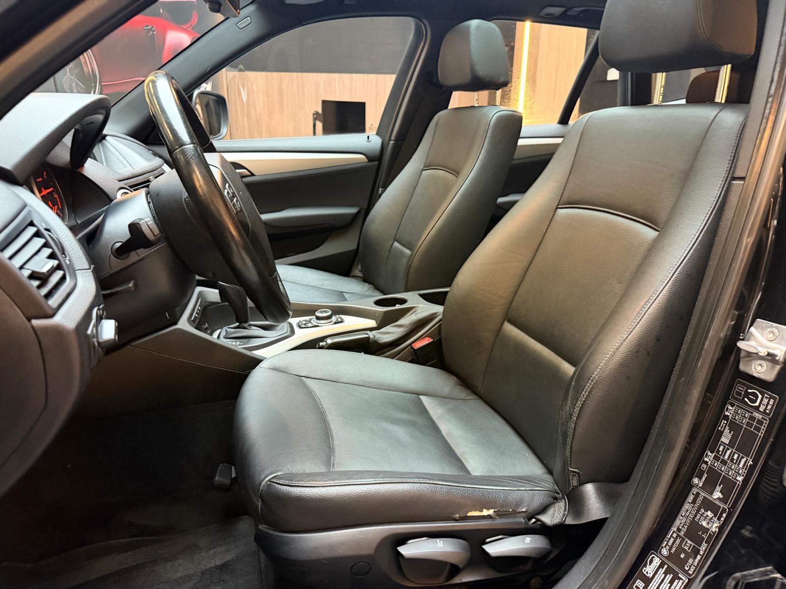 BMW X1 20d xDrive-image-15